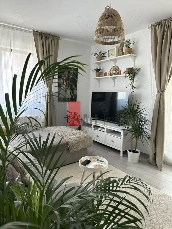 Apartament cu 3 camere, de vanzare, decomandat, Chiajna, ...