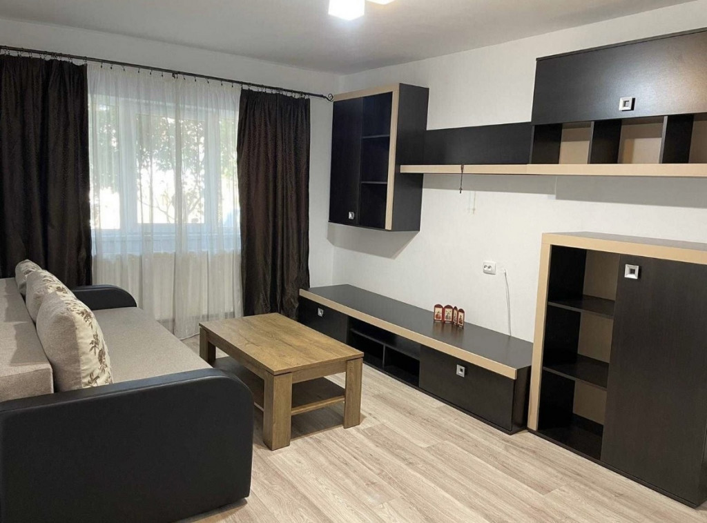 Apartament cu 2 camere, Cetate-Kaufland