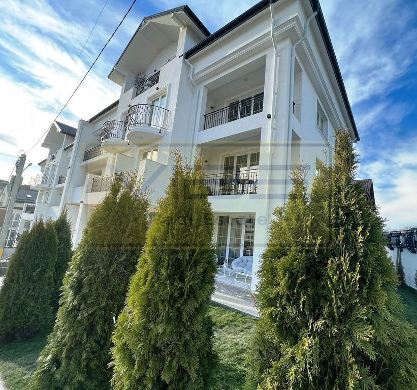 Apartament premium 3 camere+parcare Pacurari