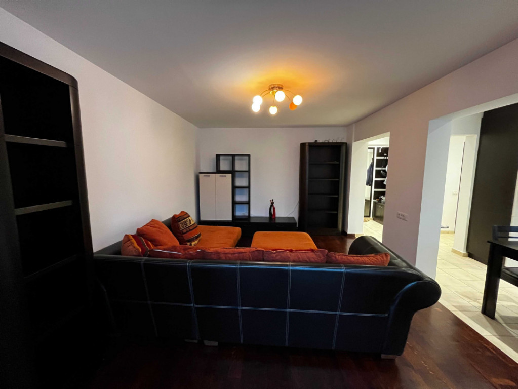 Apartament 2 cam 67 mp, etajul 2, Spitalul Judetean