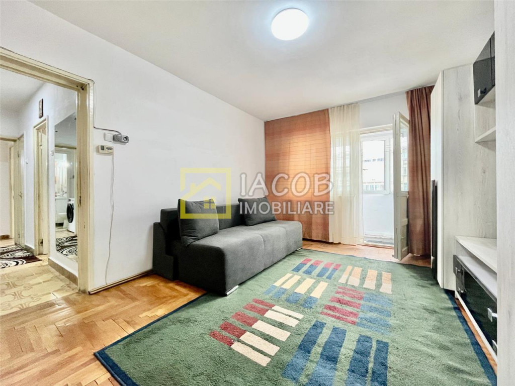 Apartament 2 CD, ultracentral, de inchiriat, etaj 2