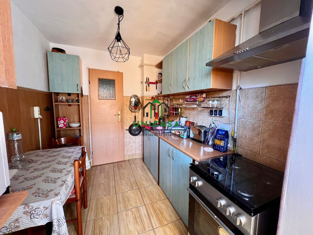 Apartament 3 camere / zona Nord / Dr.Hacman