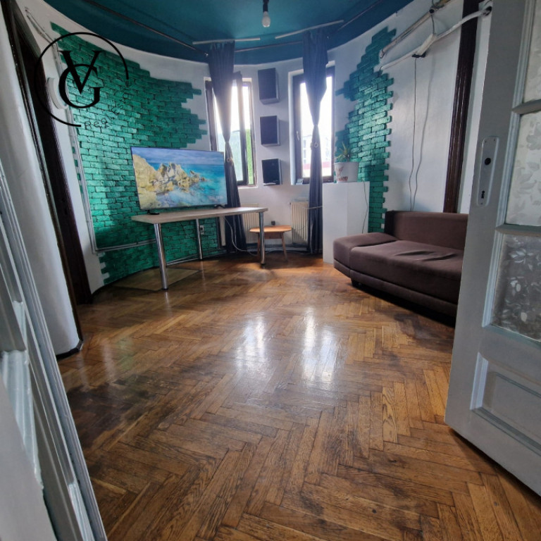 Apartament cinci camere in vila - Parcul Carol