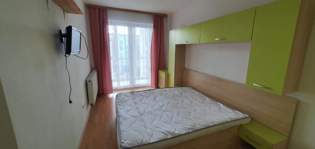 Apartament 2 camere decomandat cu balcon si parcare, Avantga