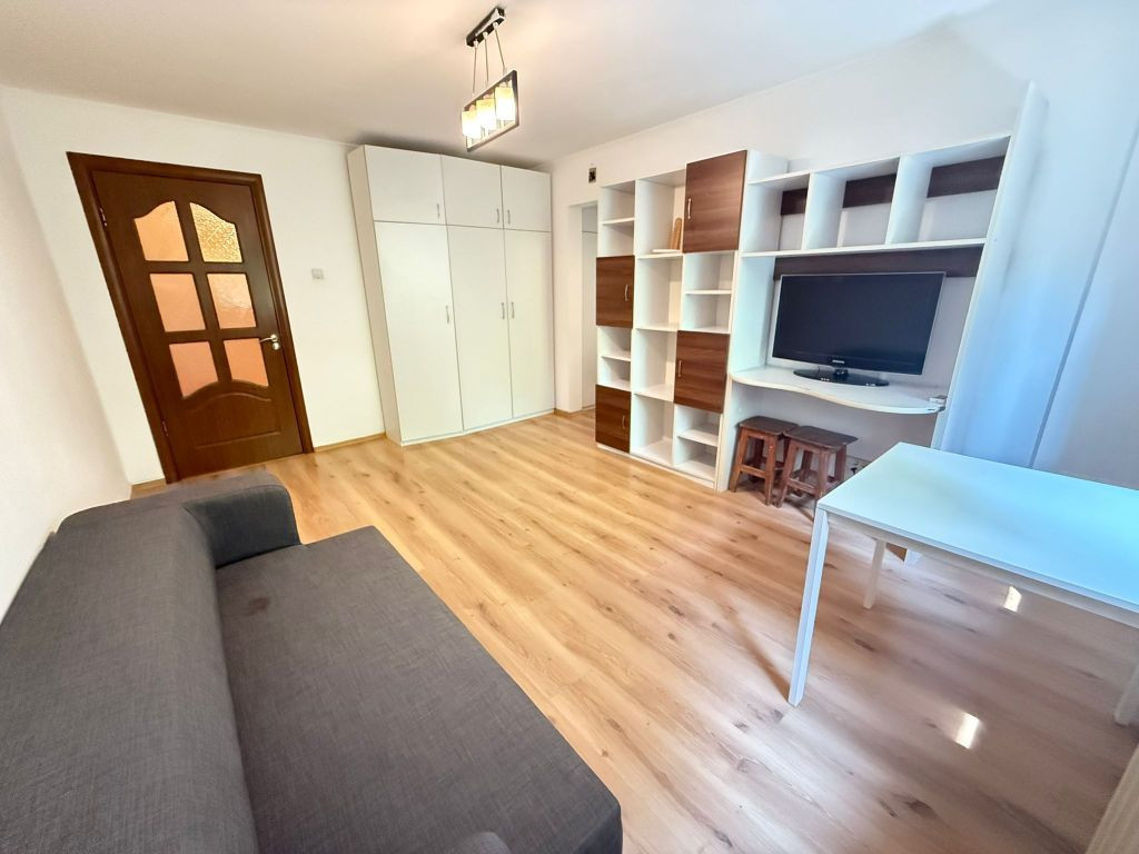 Apartament 2 Camere Teiul Doamnei Lacul Tei