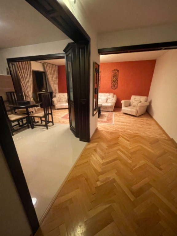 Apartament 3 camere, 97 mp + boxă 10 mp, et.1, lângă Kaufland Pacurari