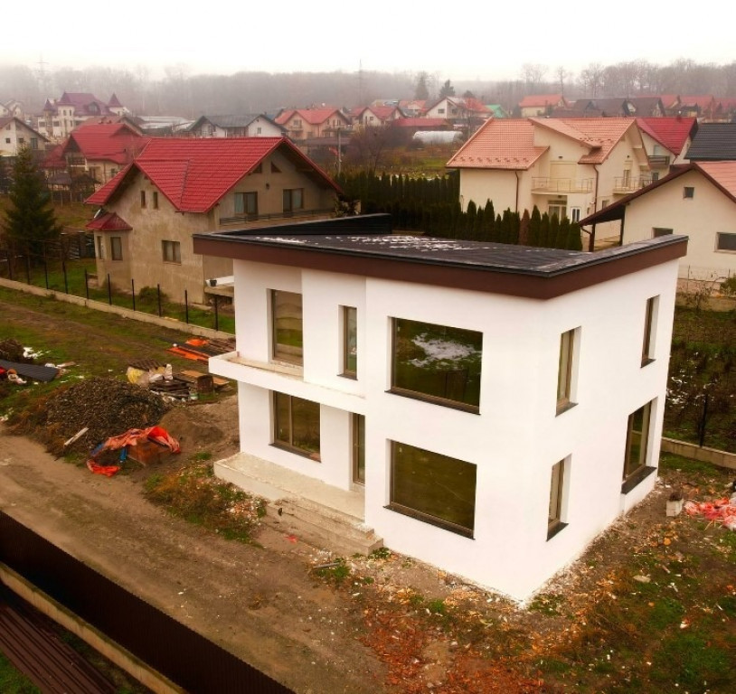 Casa / Vila ( P + E ) - Zona Burdujeni