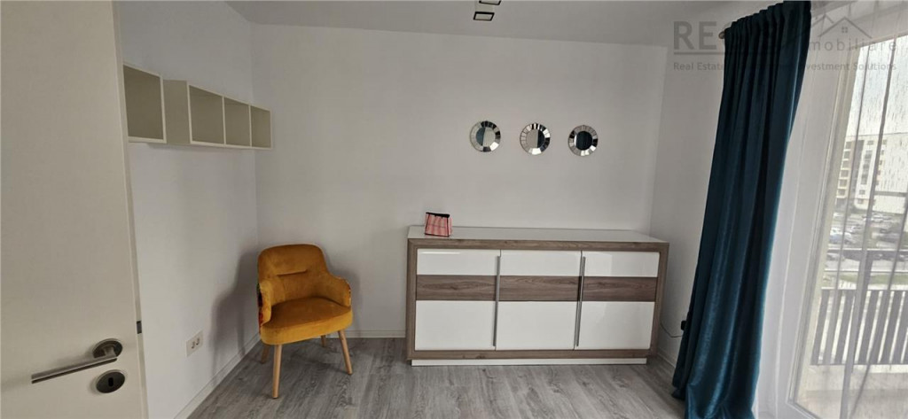 Apartament doua camere Pietonal Coresi Avantgarden ( Kasper