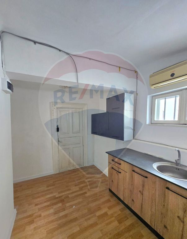 Apartament Universitate - Regina Elisabeta nr. 34