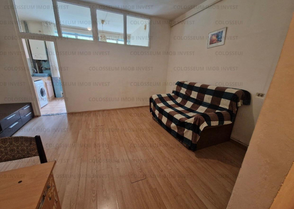 Camera de camin cu baie si bucatarie, mobilata, utilata, Tractorul!