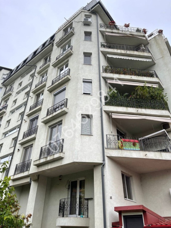 Garsoniera Brancoveanu, Str. Pajistei , bloc 2010, la 8 minute metrou.