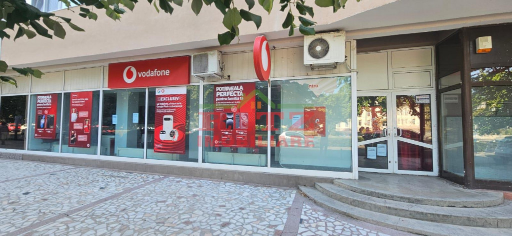 NOU IN CARACAL! Sp. comercial S=125 mp, zona Primarie!