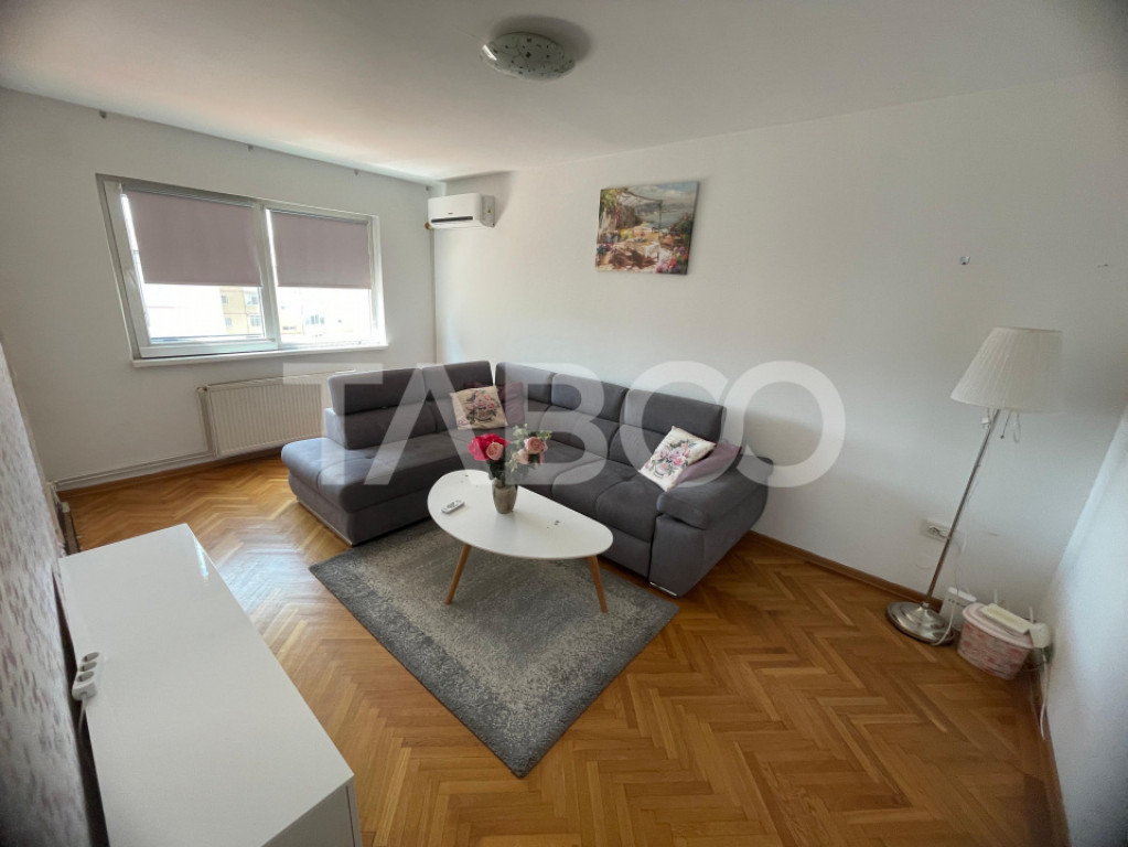 Apartament 3 camere de inchiriat Vasile Aaron-gata de mutare