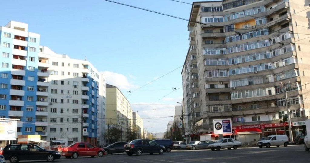 Se inchiriaza urgent 2 camere Alexandru cel Bun !