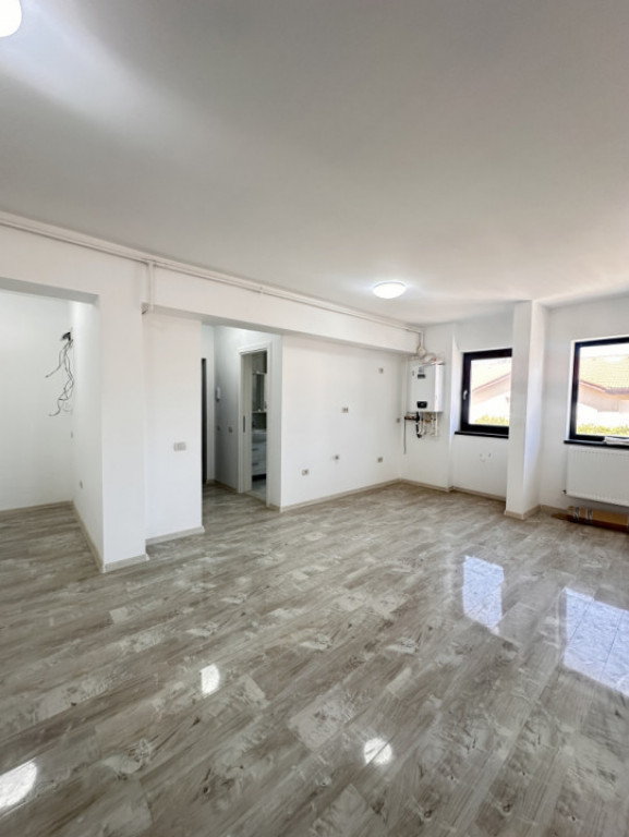 Apartament decomandat 3 camere-Tomis Plus