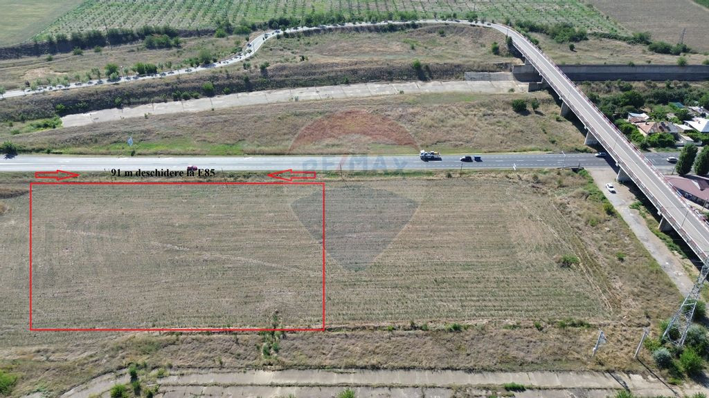 Teren Mărășești / Drumul E85