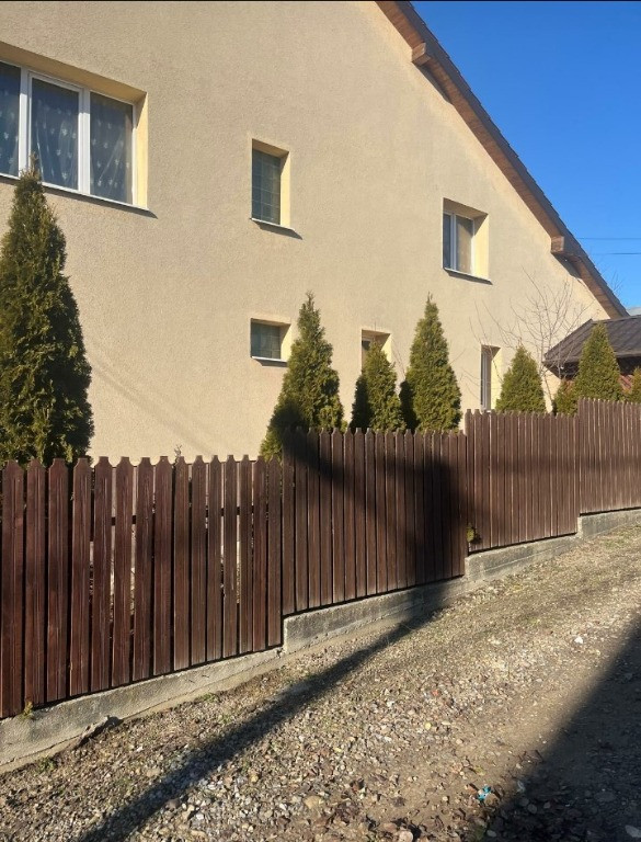 Casa / Vila ( P+1+M ) Zona Burdujeni