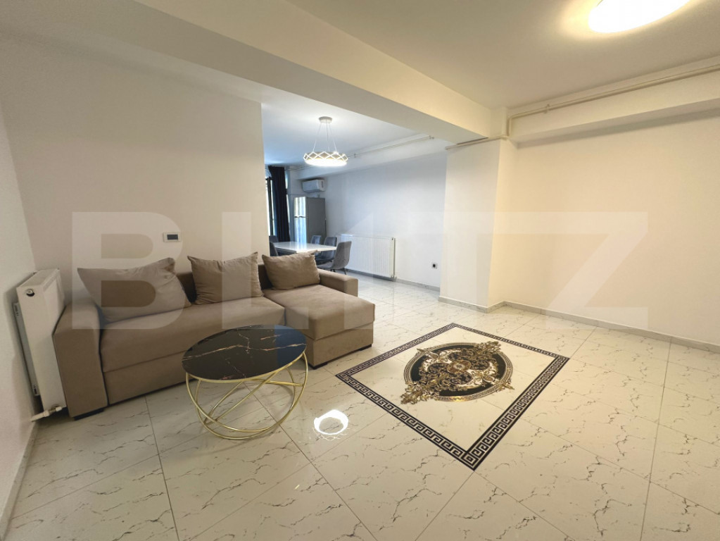 Apartament 3 camere , bloc nou, zona Liceul de Chimie