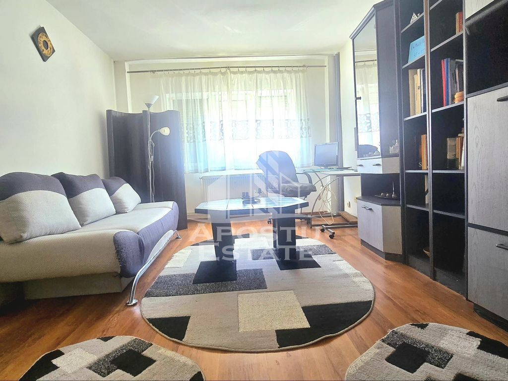 Apartament 2 camere Micalaca 75 mp