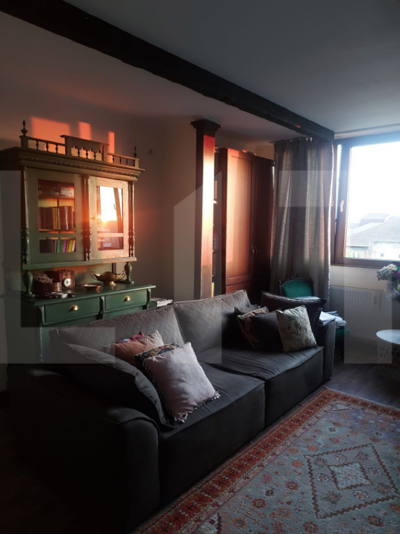 Apartament de vanzare cu 3 camere, etaj 5, zona Girocului