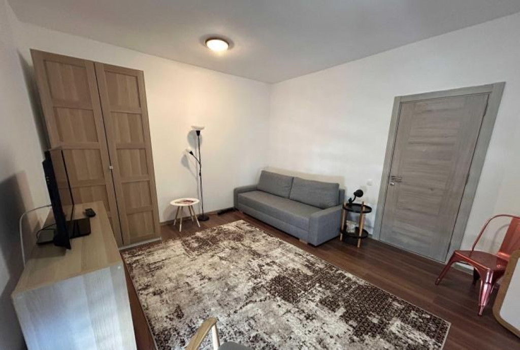 Metalurgiei bloc nou etaj 4