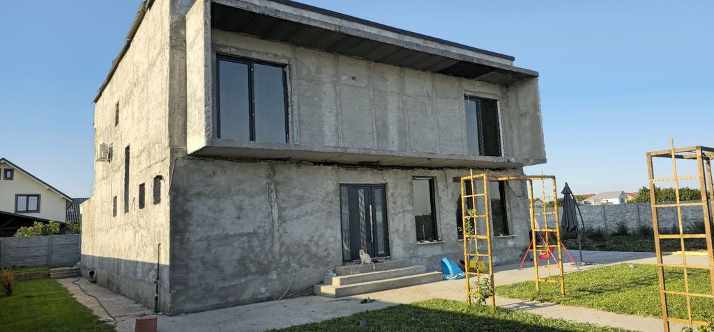 Casa de vanzare – Vanatori,cartier Mailo,jud. Galati –