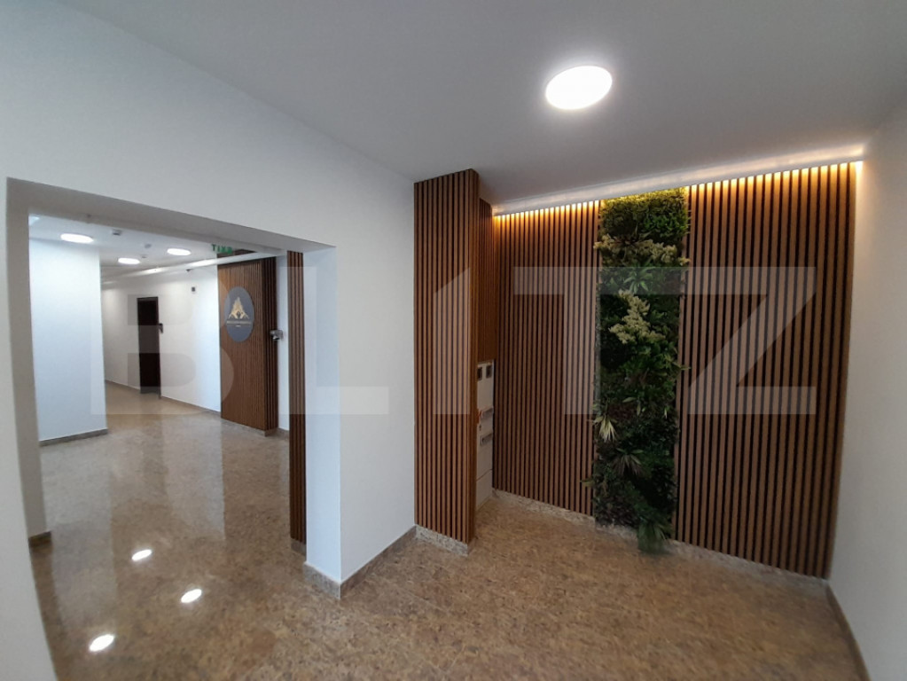 Apartament cu 2 camere, decomandat, parcare inclusa, bloc no