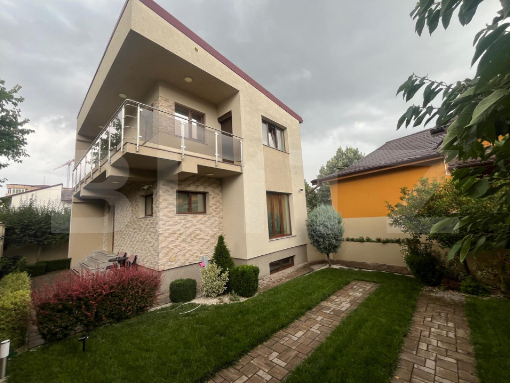 Casa D+P+1, zona Sarari, 130 mpu