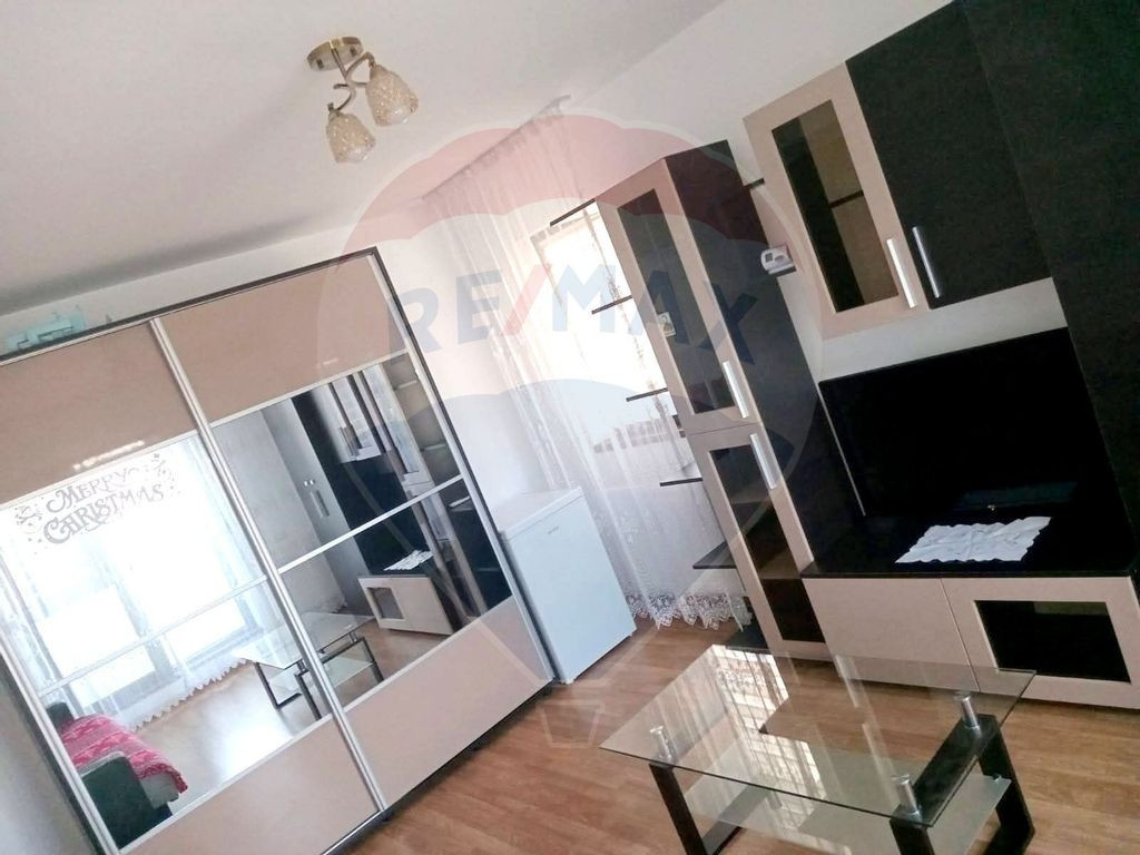 Apartament 3 camere de inchiriat Militari Residence Tiner...