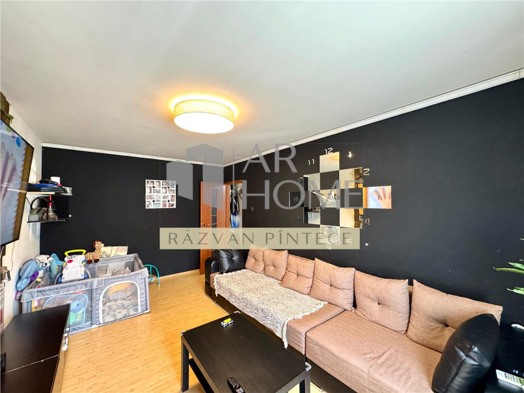 Apartament 3 camere, decomandat, centrala termica, Republic