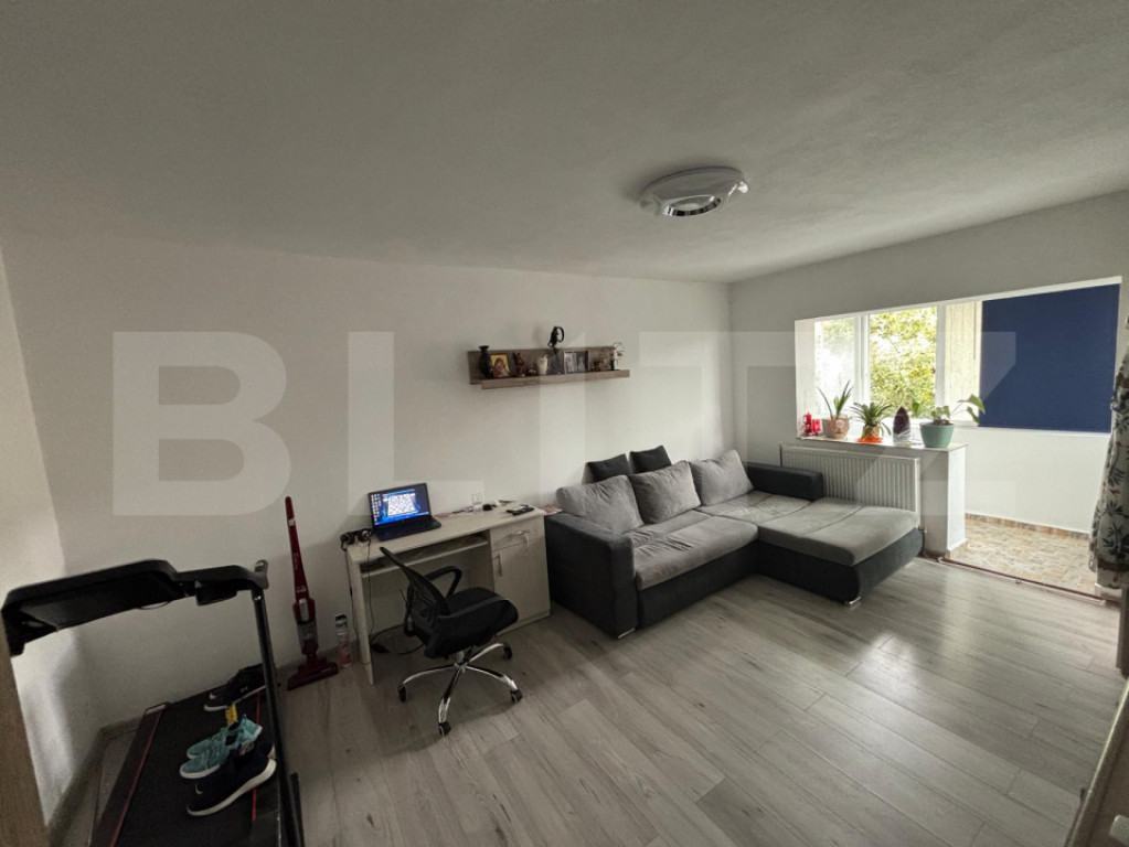 Apartament de vanzare, cu 2 camere, mobilat, 50 mp, zona Mod