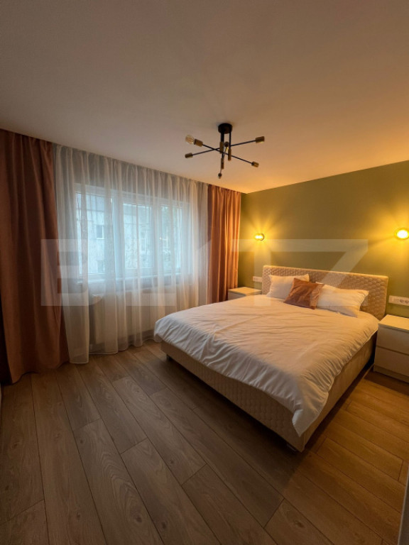 Apartament renovat, 2 camere, 50 mp, geam la baie, zona Geor