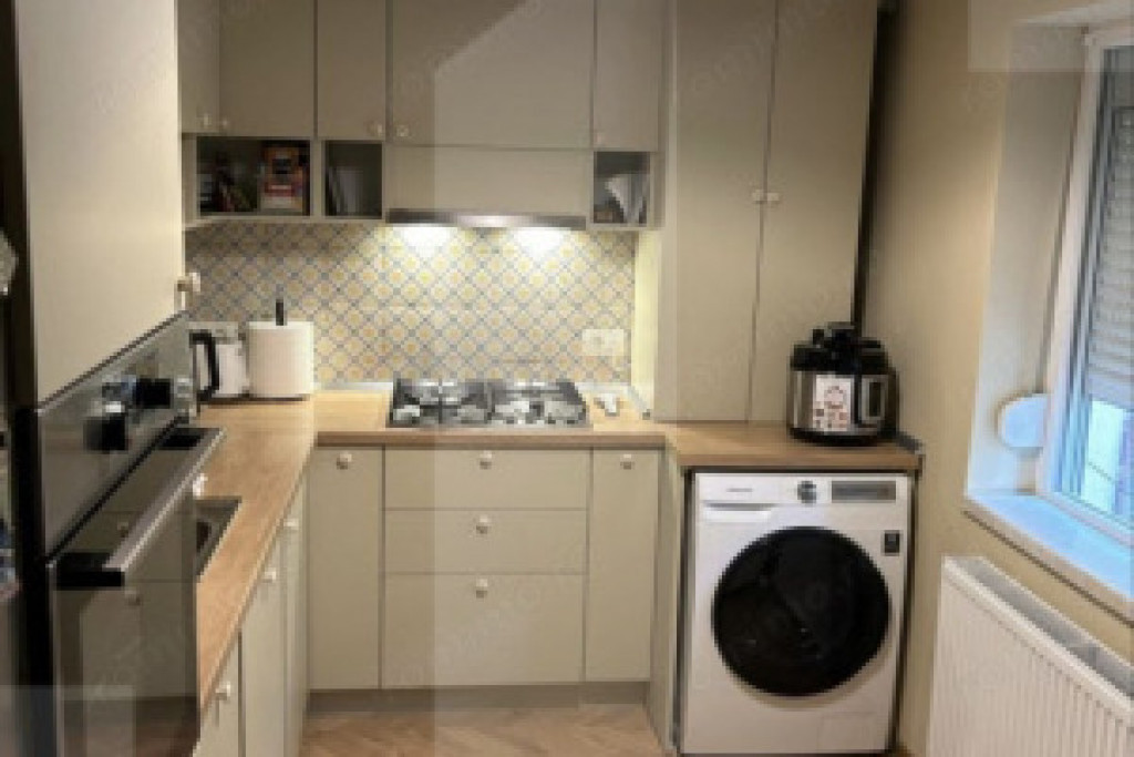 Apartament ultracentral, 2 camere, etaj 3