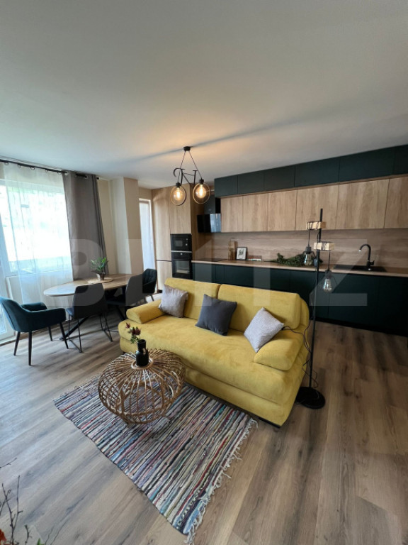 Apartament cu 3 camere, nou la cheie, nelocuit, parcare, zon