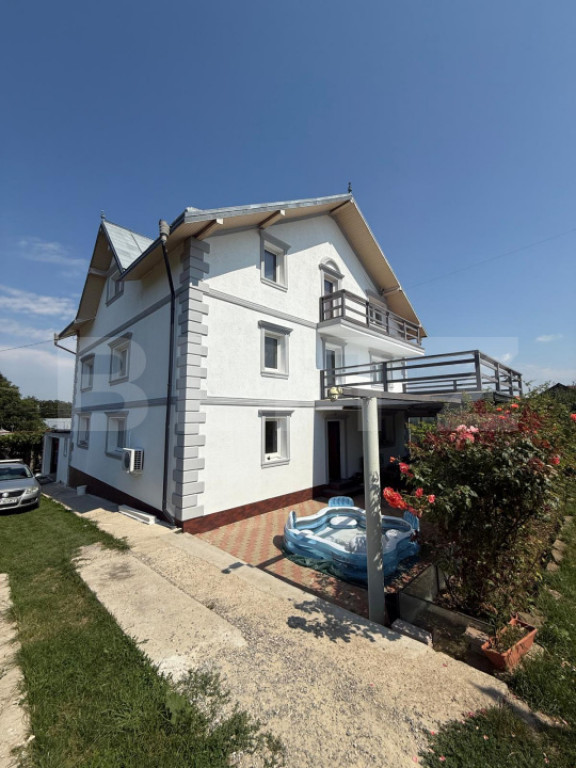 Casă individuală, 200 mp, 9 Ari teren, zona Ipotești