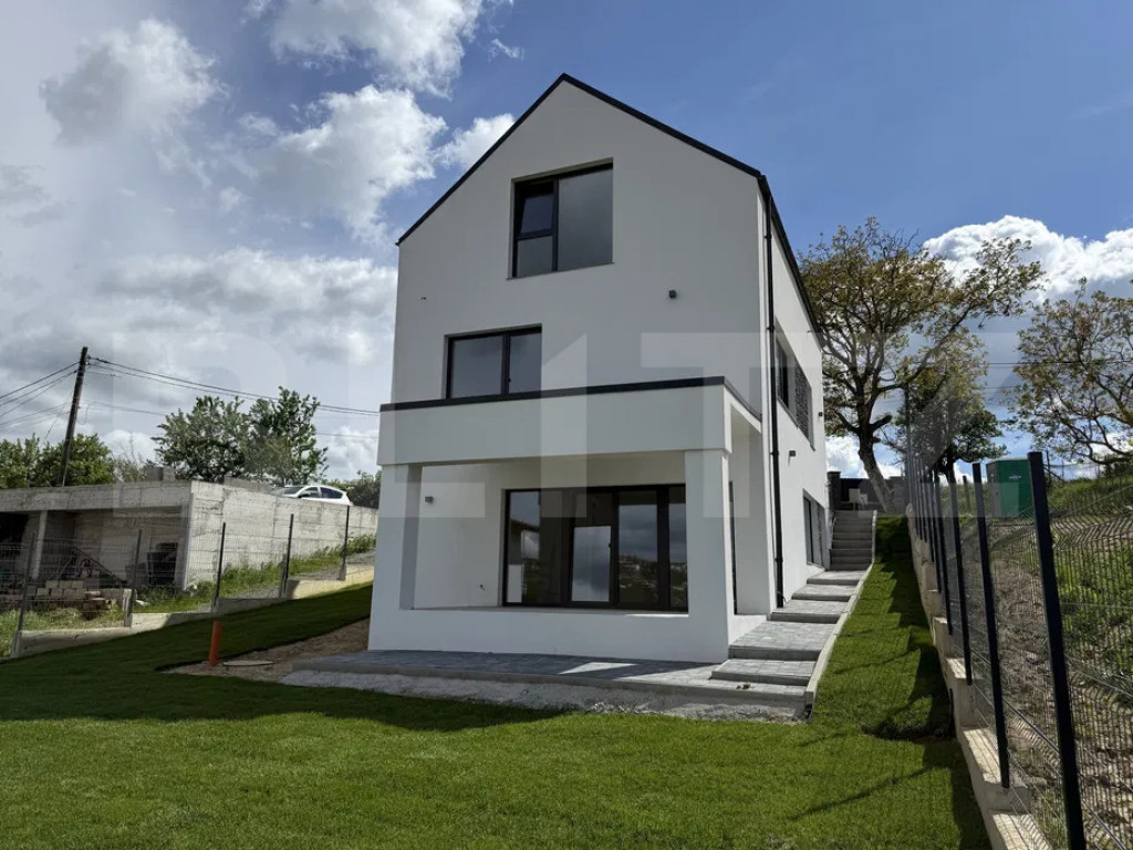 Casa individuala, cu 4 camere, 160 mp, in Feleacu