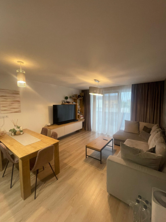 Apartament de 3 camere, zona Salciei, parter, 80mp, mobilat,