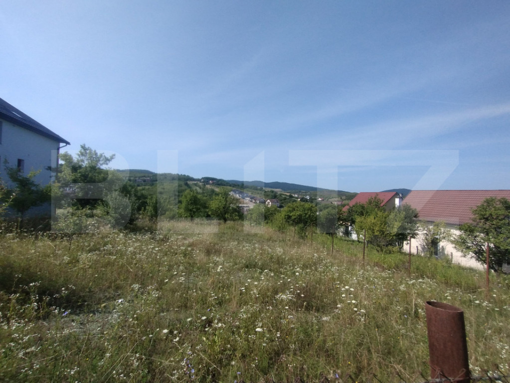 Teren intravilan 25 ari, zona Valea Sigmirului