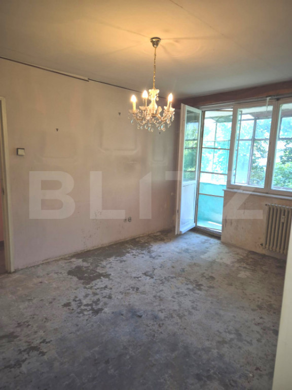 Apartament spatios, 75 mp utili, cu 4 camere, zona scoala Ca