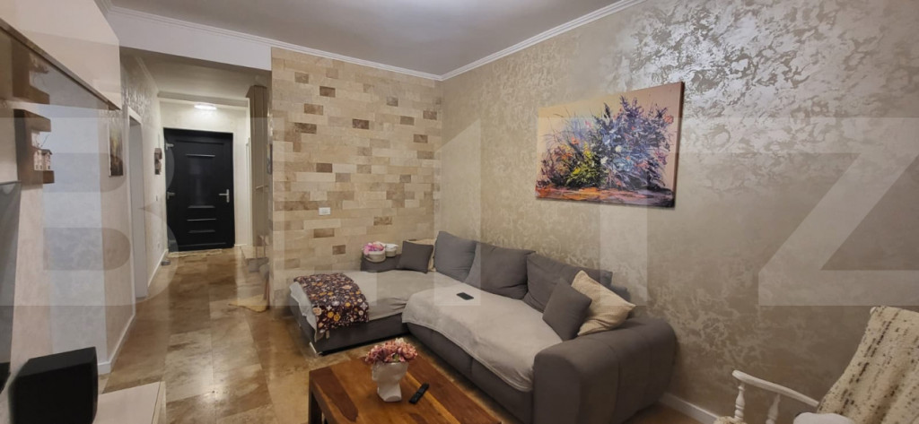 Casă cu 5 camere, 3 băi, 2 terase + 2 balcoane – zonă B