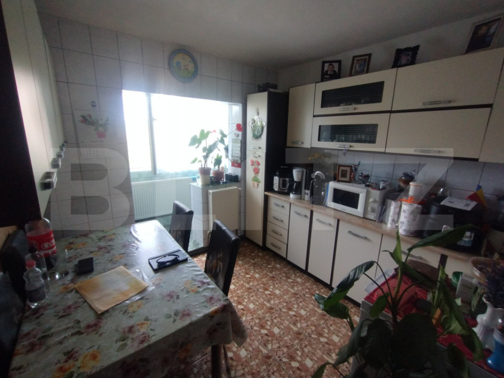 Apartament 2 camere, 44 mp, decomandat, zona Independentei