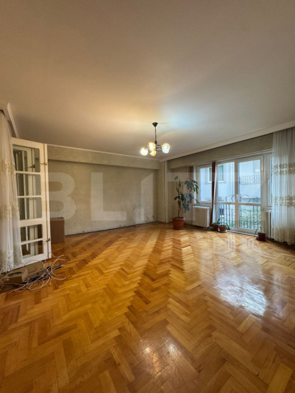 Apartament 3 camere, 102 mp, etaj 1, decomandat, Obcini