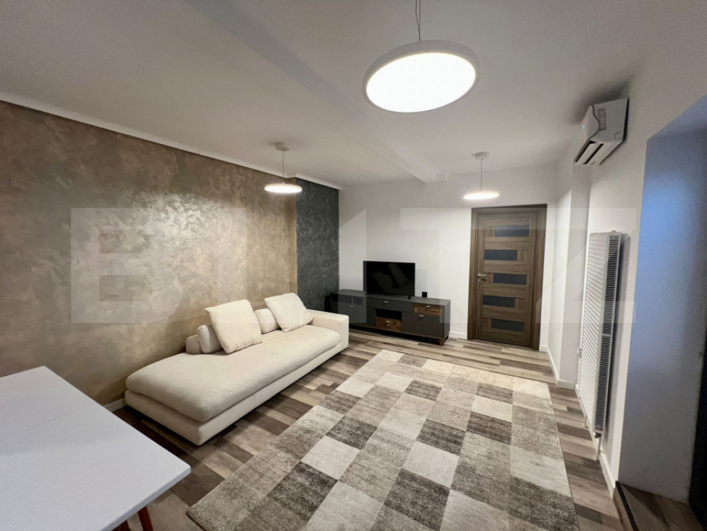 Apartament modern cu 2 camere, 47 mp, centrala si AC, zona