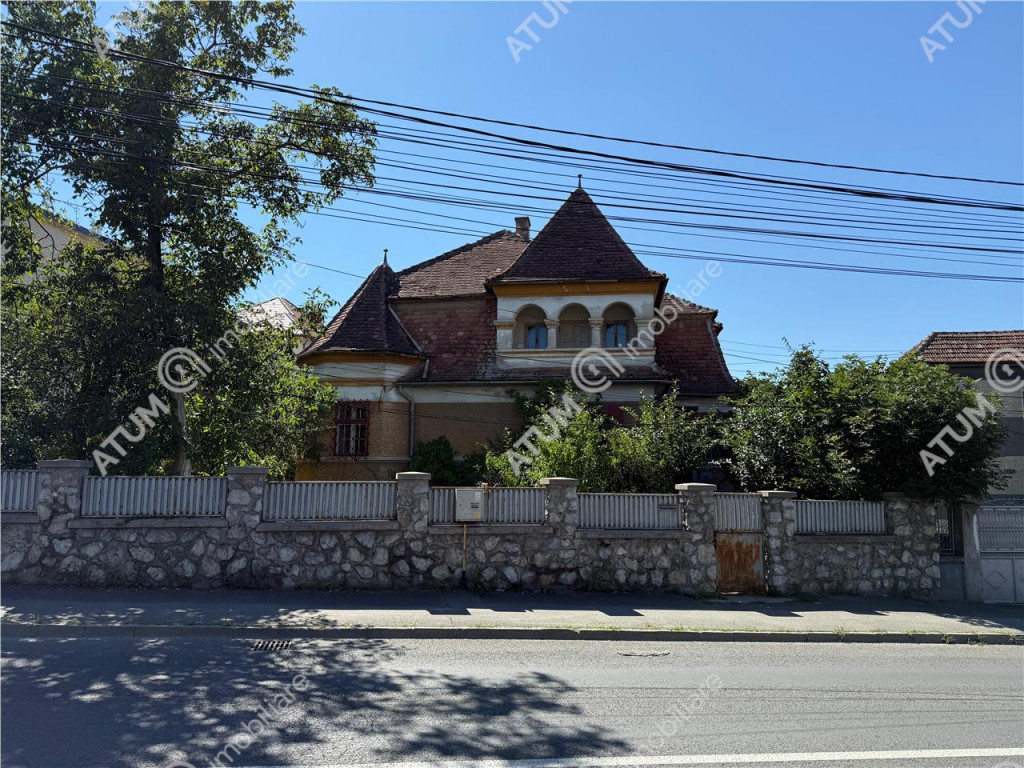 Casa individuala de in Sibiu 1000 mp teren zona Blv Victori