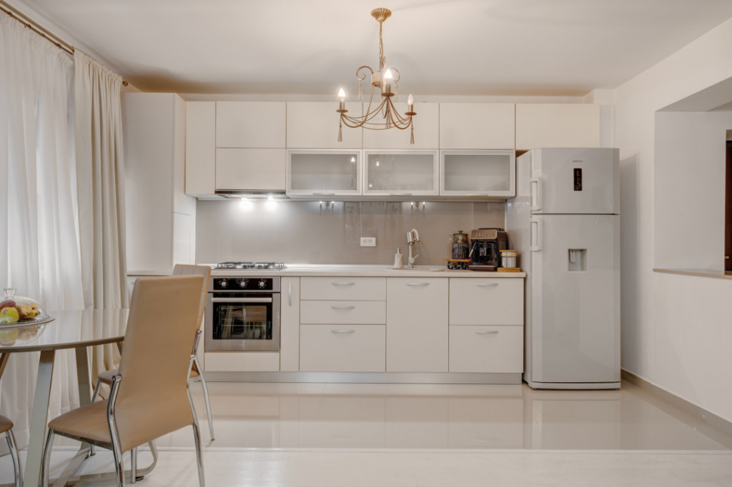 Prel. Ghencea, Drumul Ghindari, 1/3, Loc parcare, Comision