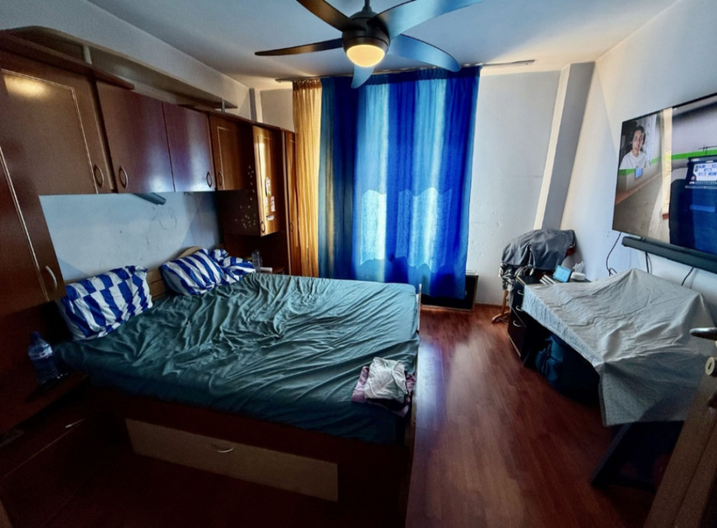 Apartament 3 camere decomandate 77 mp, etaj 3/4 in 1 Mai