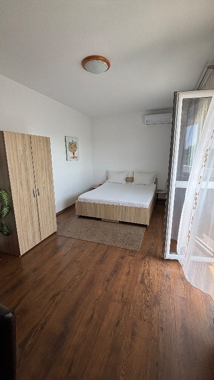 Garsonieră decomandată, complet mobilată – Popesti-Leordeni, etaj 1