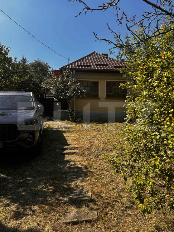 Casa veche cu teren în zona ultracentrală în suprafață