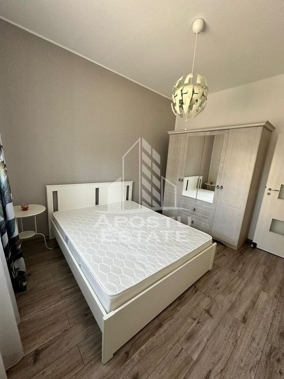 Apartament cu 3 camere de închiriat Dumbravita