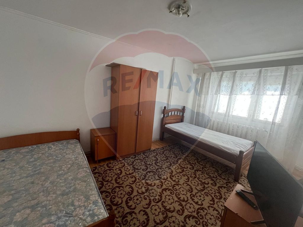 Apartament 4 camere inchiriere în zona Brailei